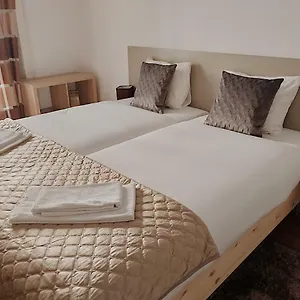 https://charm-discovery-165.hotels-lisbon-portugal.com